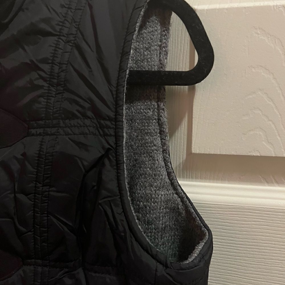 Women’s Orvis Vest - Picture 6 of 8